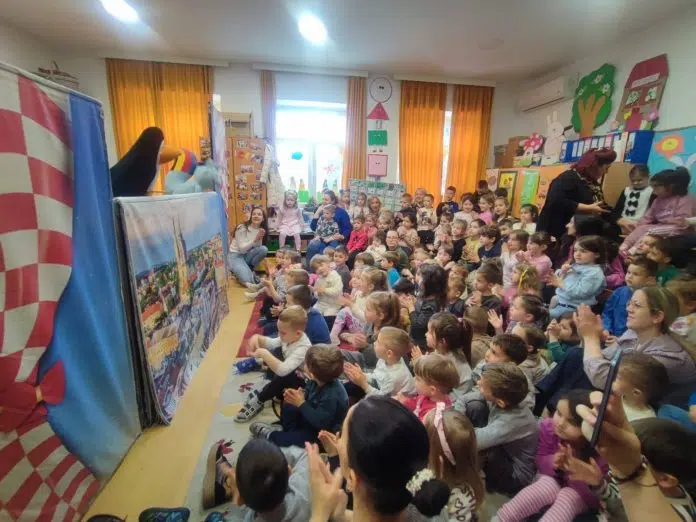 FOTO: U susret Svjetskom danu kazališta u Dječjem vrtiću Neum