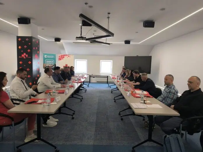 DZ Tomislavgrad: Održan okrugli stol pod nazivom „Edukacija u hitnoj