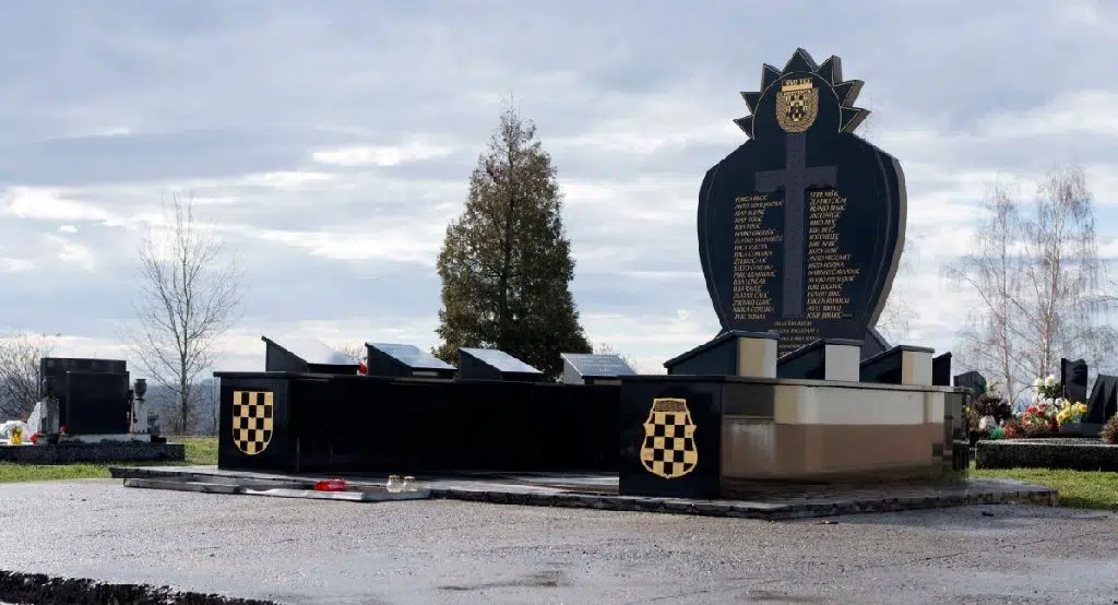 Koordinacija udruga Domovinskog rata HVO-a: Spomenik hrvatskim žrtvama u Modranu ne smije nitko dirati