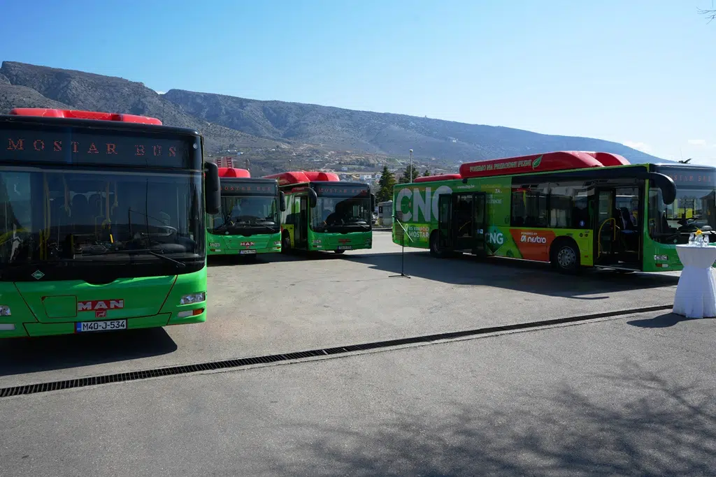 Mostar bus u promet pustio četiri autobusa na plin