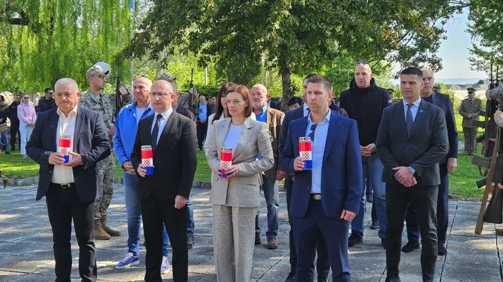 FOTO | Čapljina ne zaboravlja: Obilježena 34. godišnjica oslobođenja vojarne ”Božan Šimović”