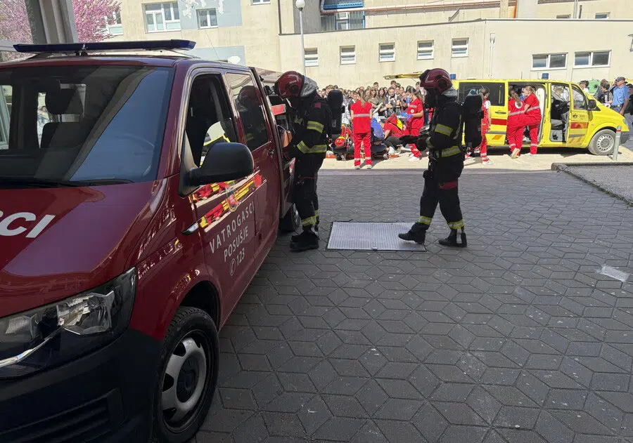 Učenici u Posušju učili kako reagirati u slučaju nesreća