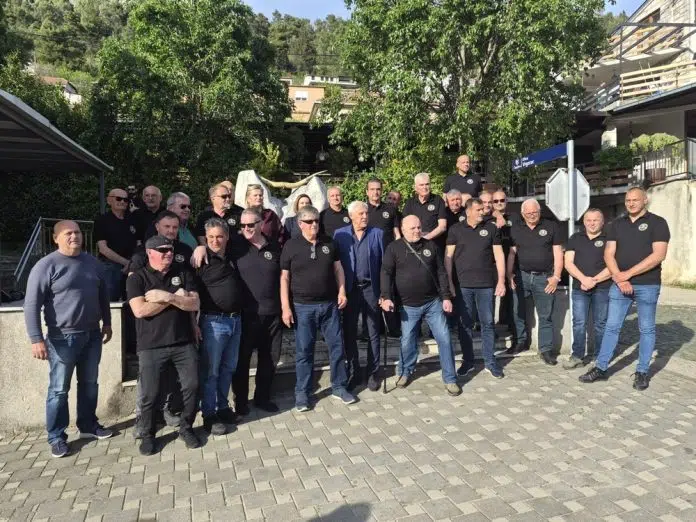 FOTO | Svečano obilježena 34. obljetnica osnutka ratne postrojbe Rogovi