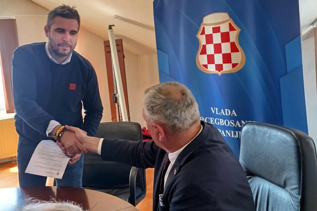 FOTO Za poticaj razvoju gospodarstva HBŽ-a Hrvatska donirala 500.000 KM