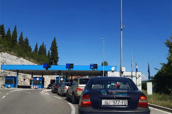 Kilometarske kolone na granicama zbog uvođenja sustava EES