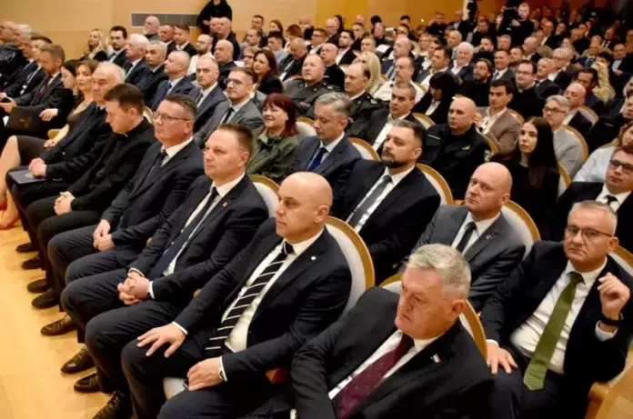Predsjednik Vlade HBŽ i suradnici sudjelovali na obilježavanju Dana Požeško-slavonske