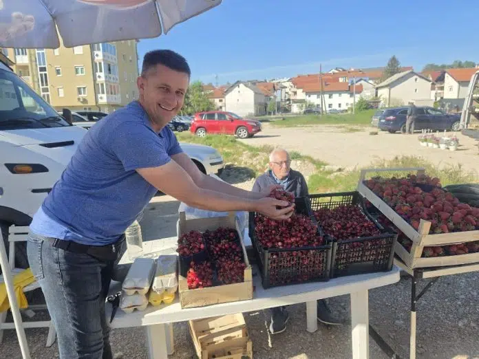 Koja je cijena prvih trešanja na tomislavgradskoj tržnici?