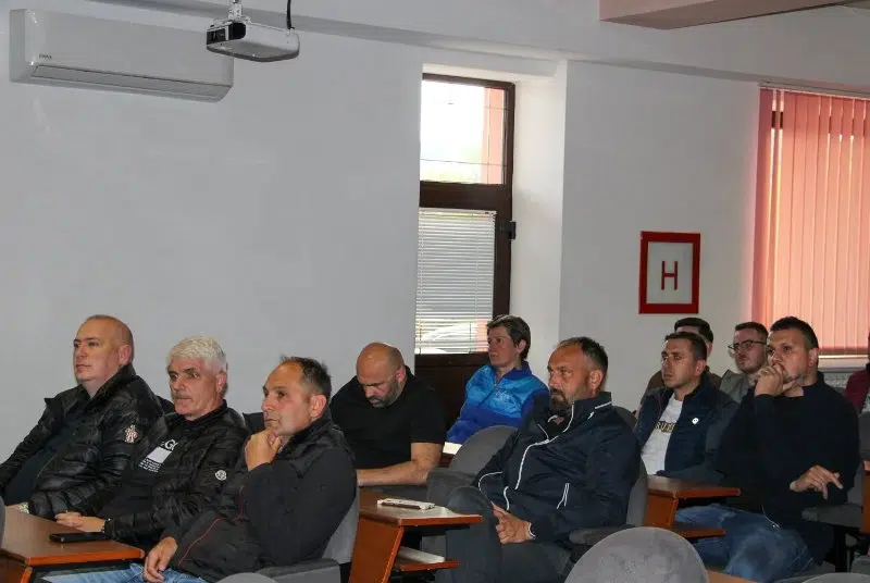 U TOMISLAVGRADU održana javna rasprava o idejnom projektu izgradnje sjeverne tribine s poslovnim prostorima