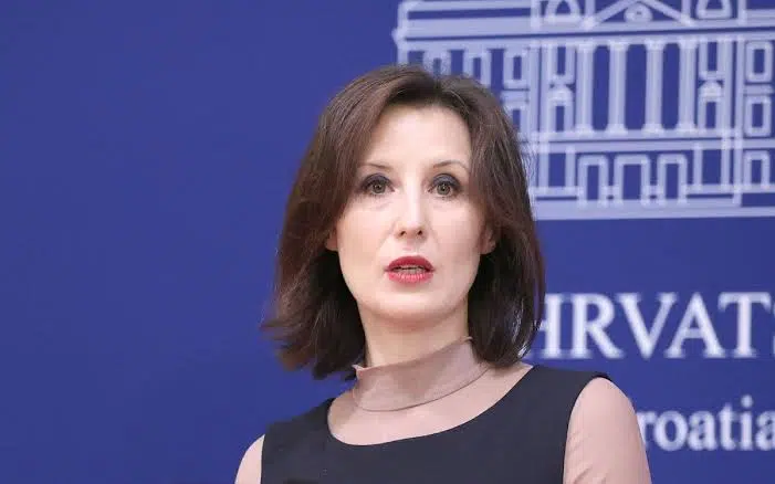 Daliji smetaju Livnjaci na Hodu, ali ne i Srbijanci, Slovenci i Bosanci na kresovima