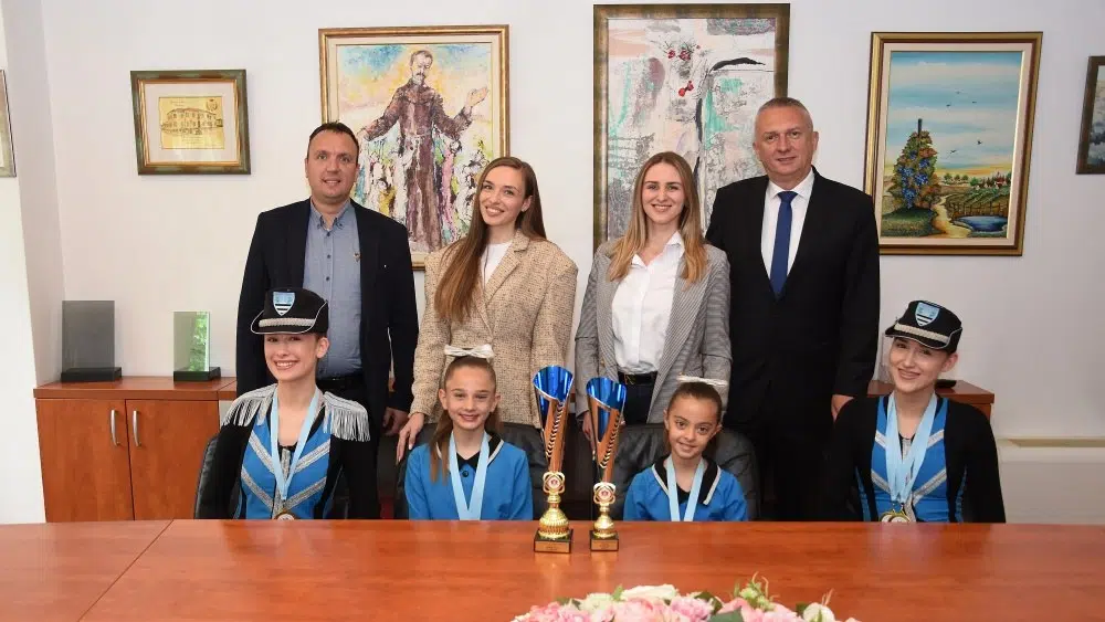 Načelnik Radišić zahvalio Mažoretkinjama Općine Čitluk na lijepoj promociji broćanskog kraja