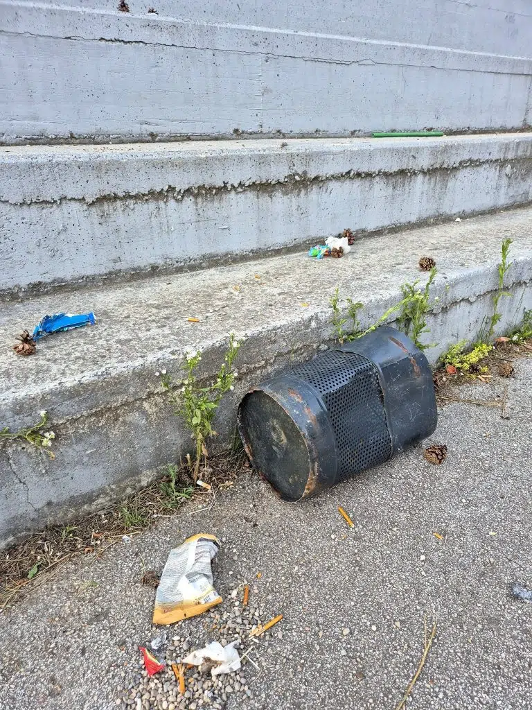 VANDALIZAM U POSUŠJU Devastirano multisenzorno igralište za djecu s poteškoćama u razvoju, kao i brojne javne površine