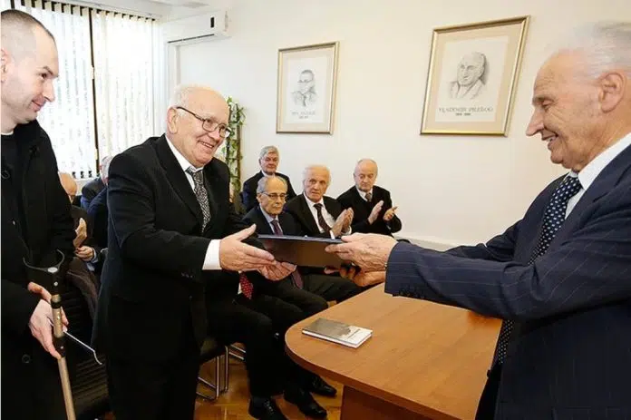 Birokracija ispred izvrsnosti: Zašto je prijedlog da prof. emeritus dr.