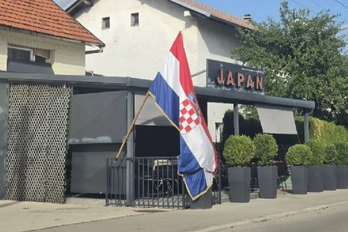 Pripreme navijača u Tomislavgradu za večerašnji dvoboj Hrvatske i Engleske