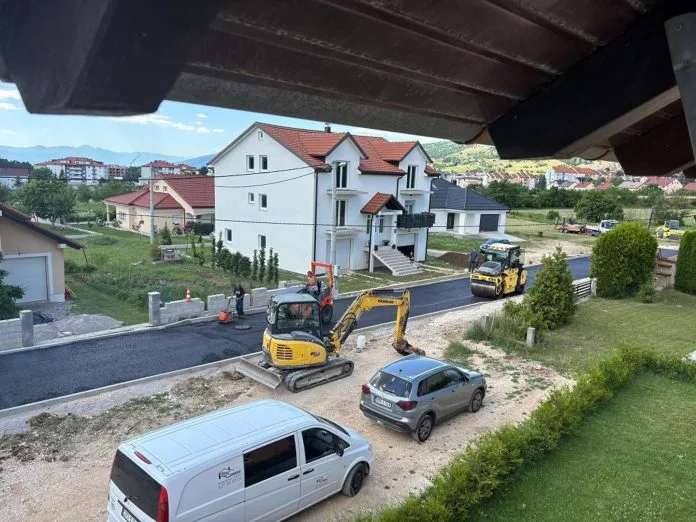 U LIVNU SE RADI I GRADI Za osam ulica gotovo