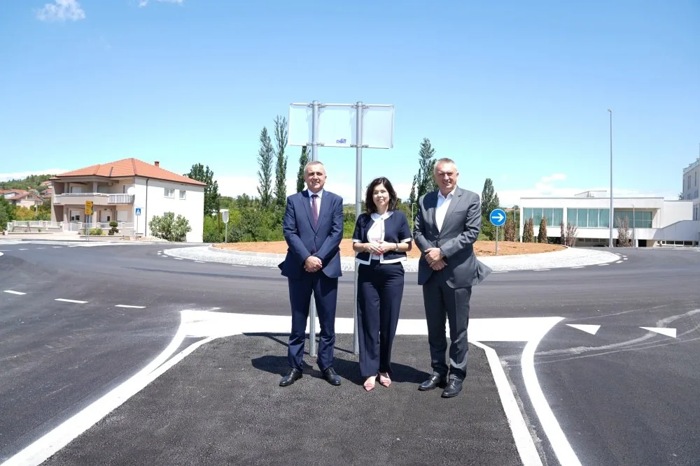 Buhač i Bevanda s Radišićem obišli rotor Kaktus, ministar najavio skori početak gradnje rotora Padine