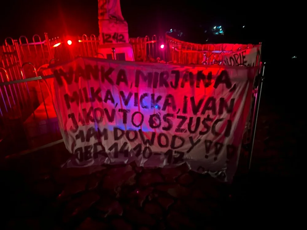 FOTO | Pogledajte što su vandali ispisali u Međugorju i kakvu su štetu počinili