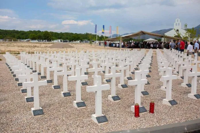 NA GROBLJU MIRA PODIŽE SE JOŠ 40 NOVIH BIJELIH KRIŽEVA