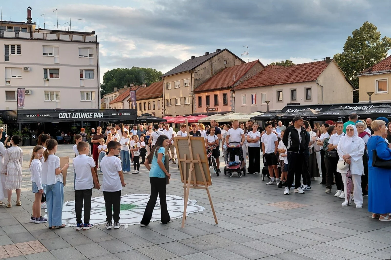 Veliki broj građana okupio se u Livnu u znak sjećanja na žrtve Srebrenice
