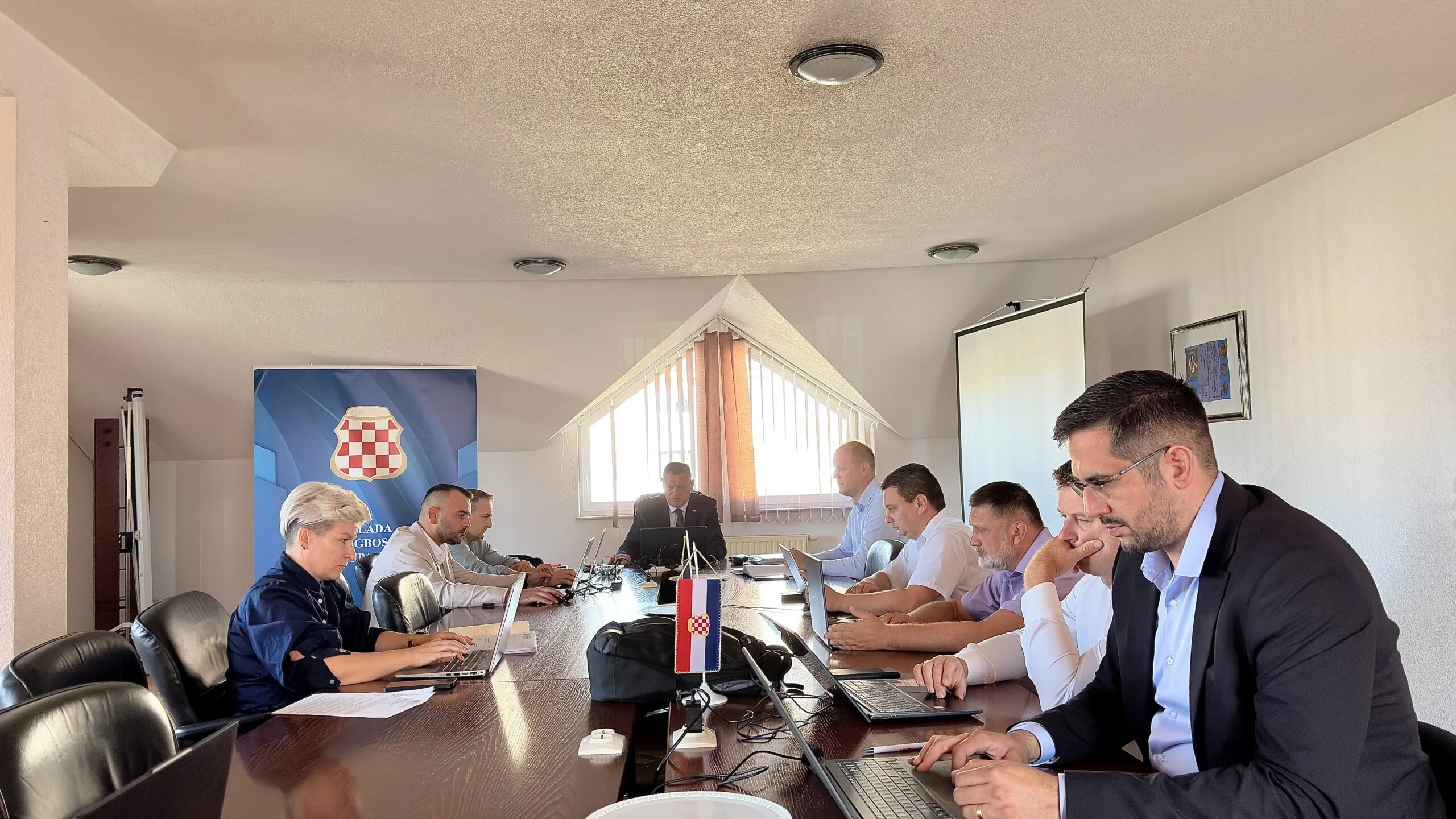 Vlada HBŽ-a odobrila regres od 851 KM svim korisnicima proračuna