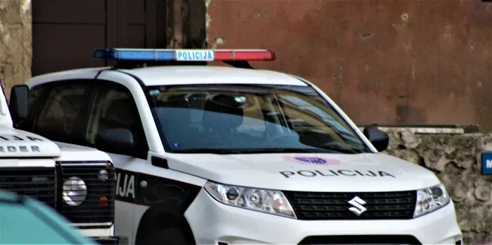 Zaštitar u Istri uhvatio muškarca koji je špijunskim naočalama snimao