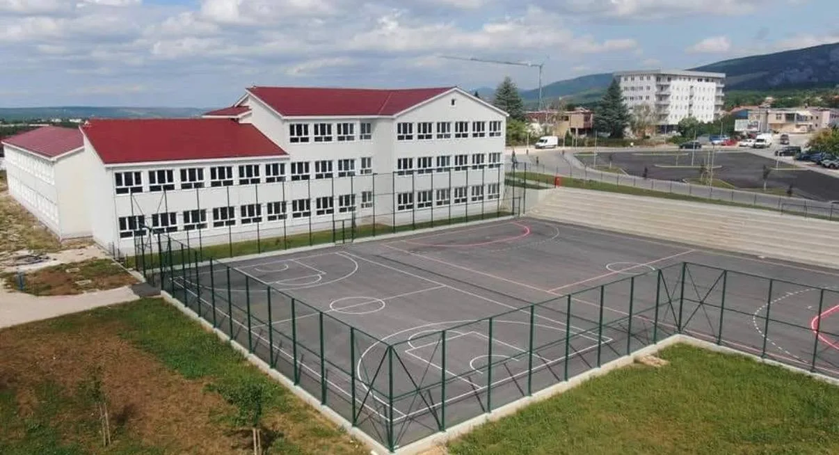 Objavljen natječaj za popunu slobodnih radnih mjesta u OŠ Ivana Mažuranića Posušje