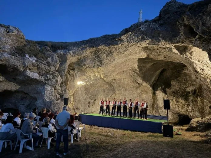 Uz gangu, gusle i diple održano 3. Gospojinsko silo u