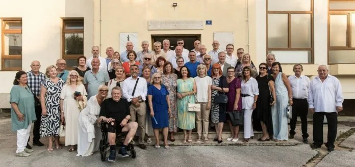 Pola stoljeća kasnije ponovno zajedno: Jubilarna generacija Gimnazije Ljubuški proslavila