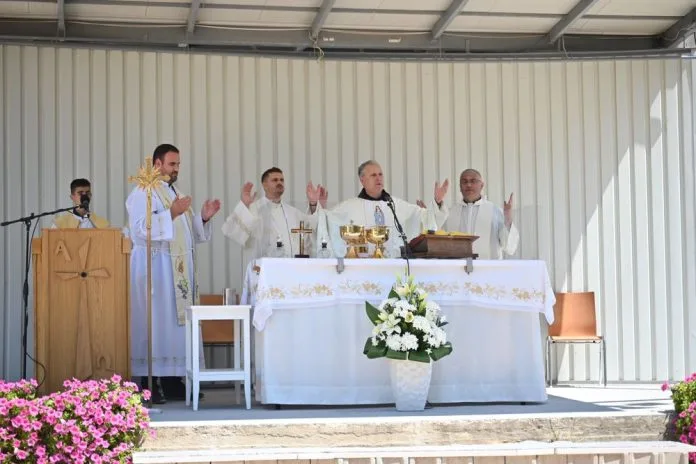 Fra Zdravko Dadić predvodio svečano misno slavlje na Veliku Gospu