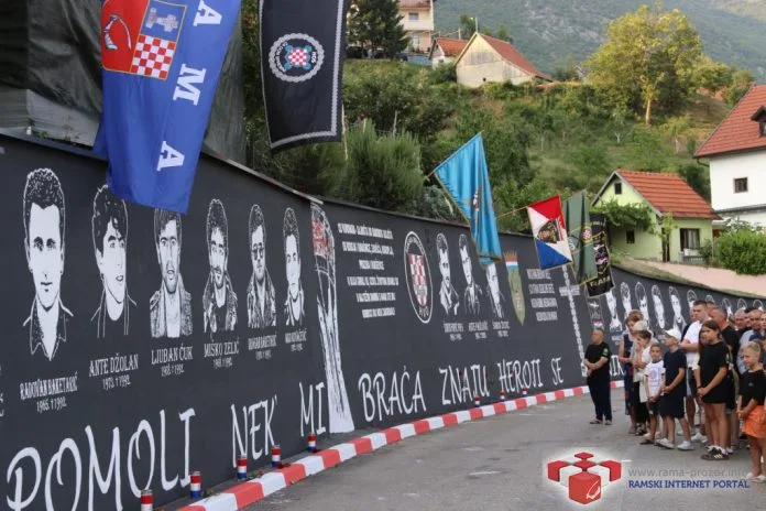 63 metra sjećanja i zahvalnosti – U Rumbocima otvoren mural