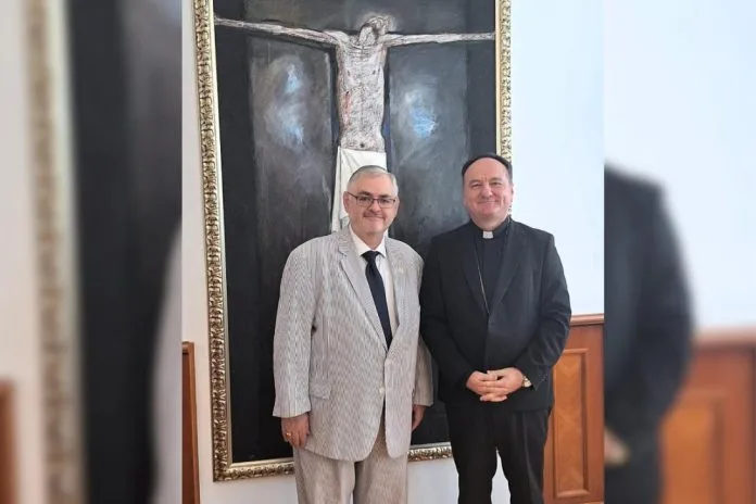 Crishock se u Mostaru sastao s biskupom Palićem: “Vjerske zajednice
