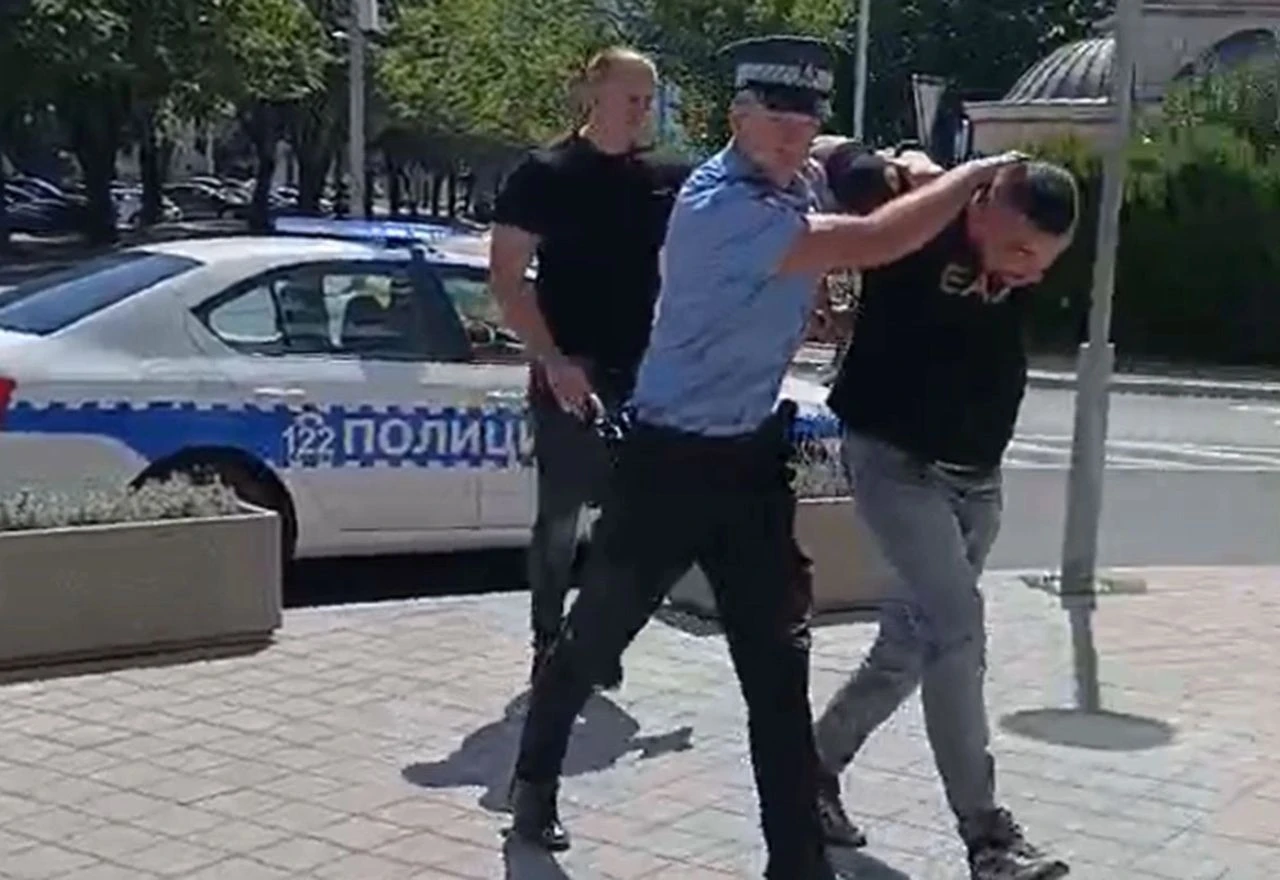 Incident koji je šokirao regiju: Osumnjičeni za gaženje ljudi predan Tužiteljstvu Incident koji je šokirao regiju: Osumnjičeni za gaženje ljudi predan Tužiteljstvu
