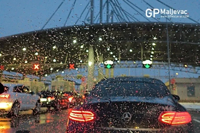 Muž u gužvi na graničnom prijelazu zaboravio suprugu: ‘Pokušao sam