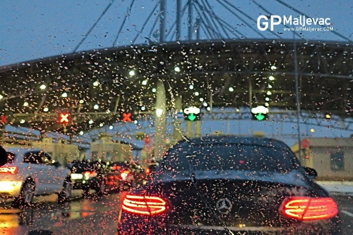 Muž u gužvi na graničnom prijelazu zaboravio suprugu: ‘Pokušao sam razgovarati s njom i shvatio da mi ne odgovara‘