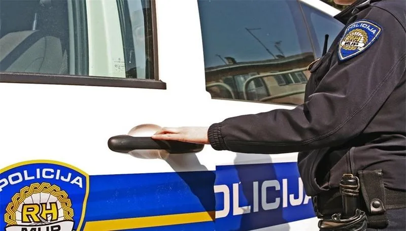 Nova uhićenja zbog požara kod Zadra: Četvero ljudi pod istragom Nova uhićenja zbog požara kod Zadra: Četvero ljudi pod istragom