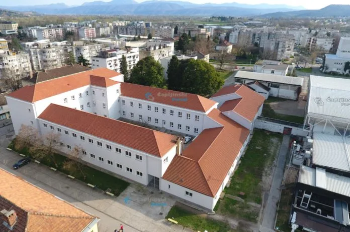 ODGOVORITE U ANKETI | Zbog čega učenici ne upisuju Srednju