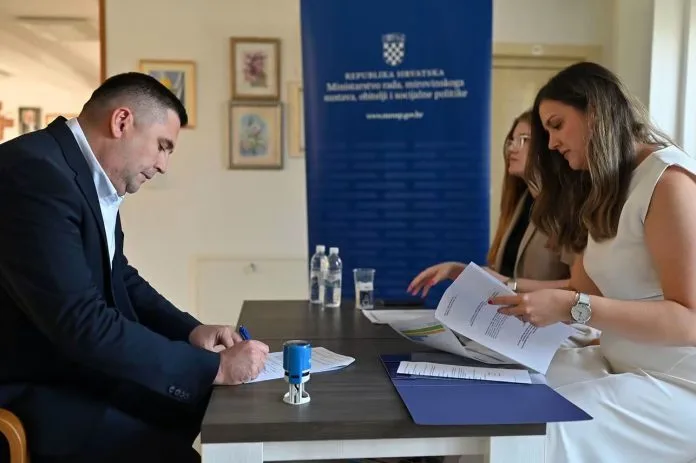 Struktura Crvenoga križa u ŽZH i Centar za socijalni rad