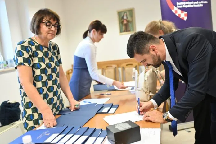 Više od 600.000 eura iz Hrvatske za Posušje: Sredstva za