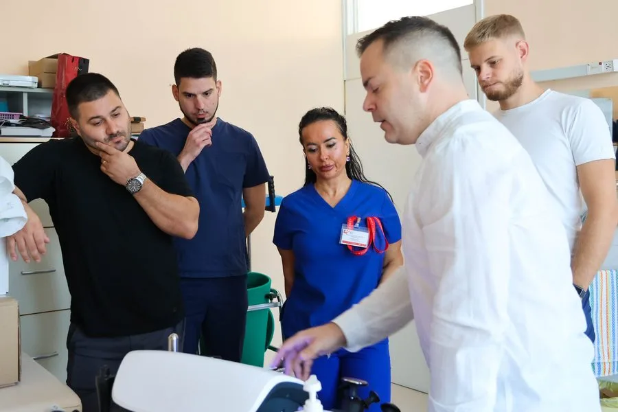 U SKB Mostar uvedena nova metoda fizikalne terapije – TECAR terapija – Sveučilišna klinička bolnica Mostar