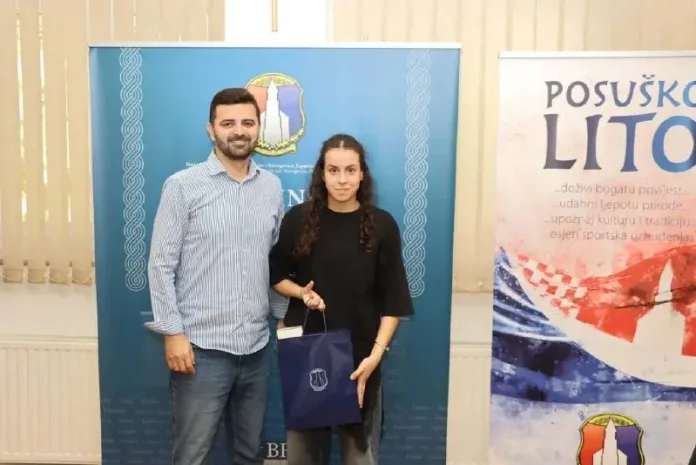 Načelnik Begić primio mladu košarkašicu Petru Ivanković: Priznanja u Posušju,