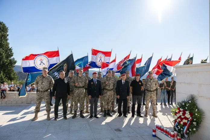 FOTO: Svečano obilježen Dan branitelja općine Neum