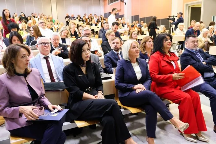 1790340527_Donorstvo-je-temelj-svakog-transplantacijskog-programa-–-Sveucilisna-klinicka-bolnica.jpg