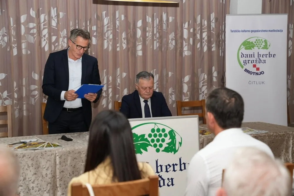 Dani berbe grožđa: Stručna predavanja iz vinogradarstva i vinarstva održana u Međugorju