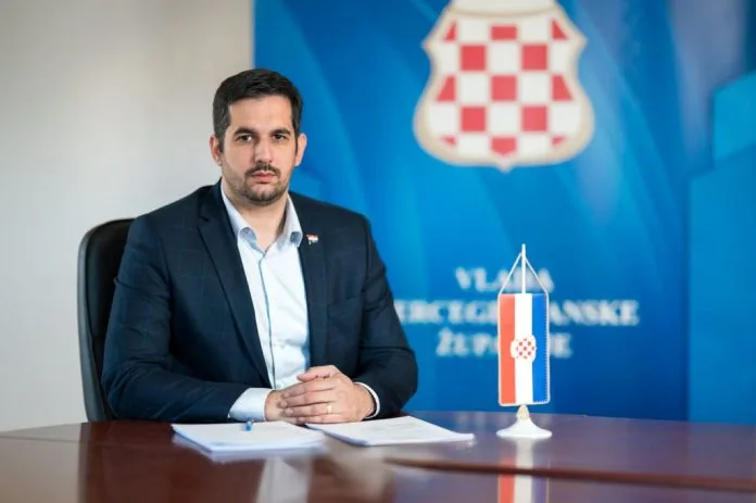 Ministar Tadić uputio čestitku učenicima, roditeljima i prosvjetnim djelatnicima povodom