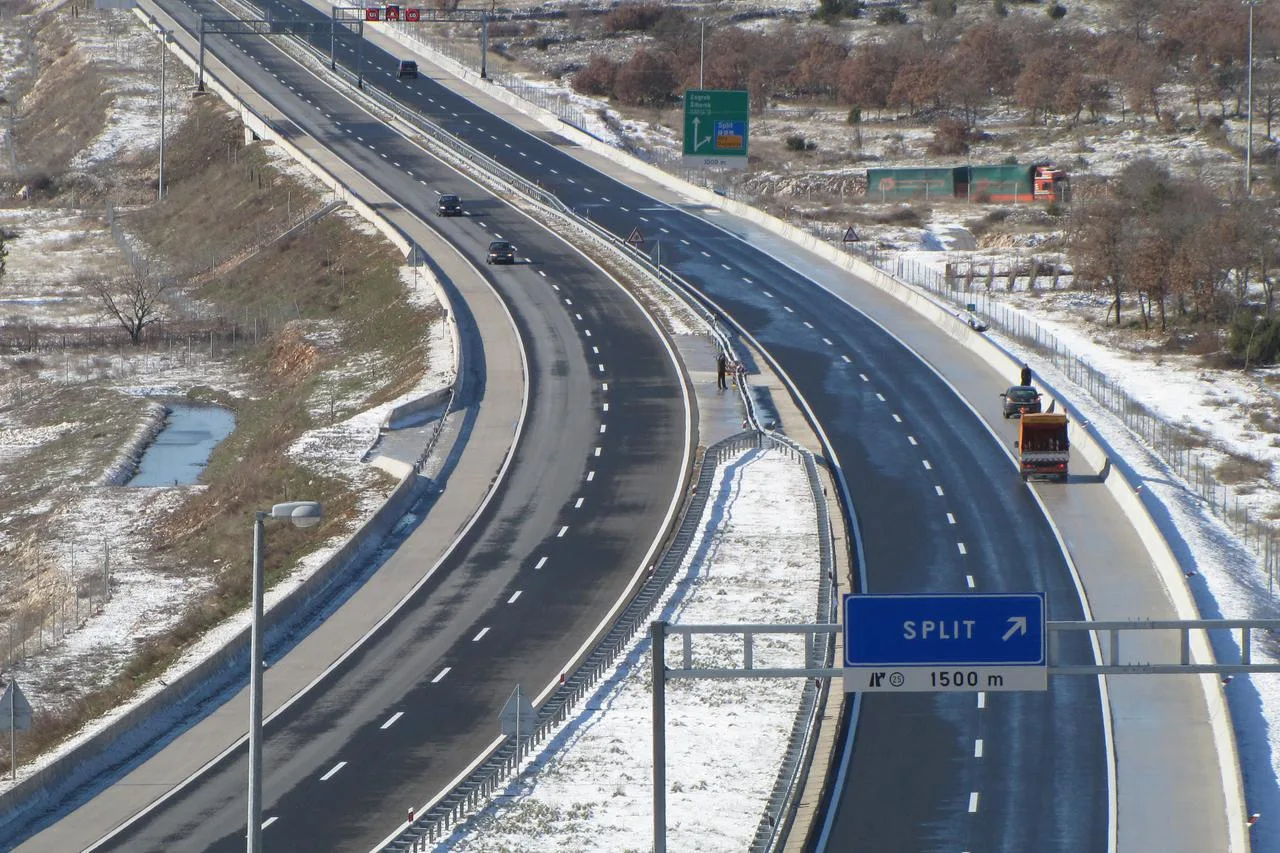 Mislite da vas BiH tablice štite od novog sustava u Hrvatskoj? Problem vas može dočekati ravno na granici!