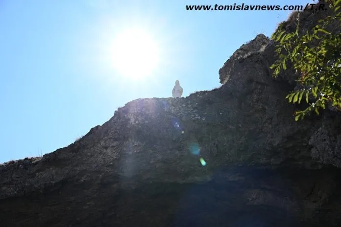 VIDEO: DOBRO vam vedro i pohladno nedjeljno jutro iz Tomislavgrada!