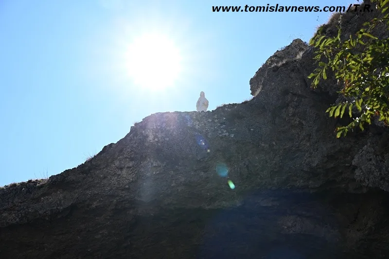 VIDEO: DOBRO vam vedro i pohladno nedjeljno jutro iz Tomislavgrada!