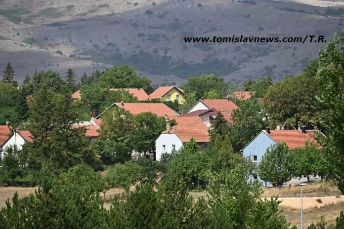 VIDEO/DOBRO vam umjereno vedro jutro iz Tomislavgrada!
