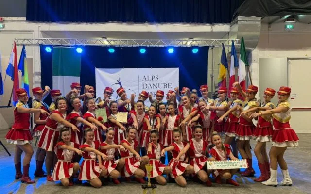 Tomislavgradske mažoretkinje ponovno donose europske medalje: Tri odličja na ADA Open Europskom prvenstvu!