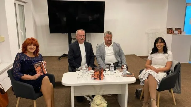 Nedžad Redžepagić predstavio knjigu „Naš čovik“: Duvanjske priče iz prošlosti (FOTO/VIDEO)