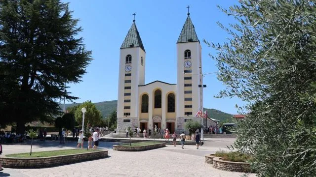 Potvrđena optužnica za oskvrnuće vjerskih simbola i podmetanje požara u Međugorju